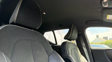 Volvo Xc40 2.0 B4P R DESIGN Pro 5dr Auto [7 speed] Petrol Estate